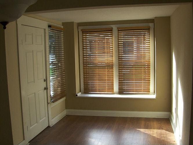 1st image of 16 Hamilton Heath Dr