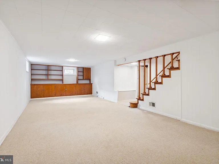 9923 Mayfield Dr — Photo 16