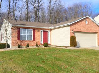 3379 Whispering Trees Dr, Amelia, OH