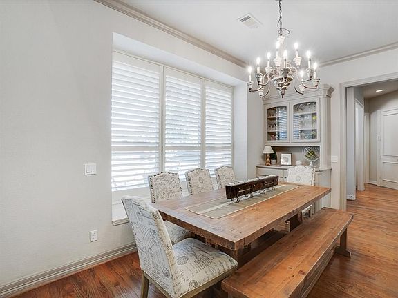 5th image of 4908 Kingswood Dr