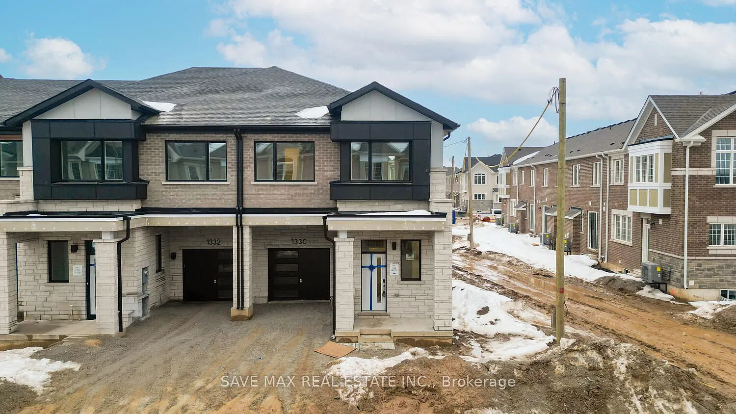 4 bed, $3,300 — Photo 1
