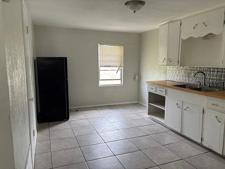9850 La Branch Dr — Photo 35