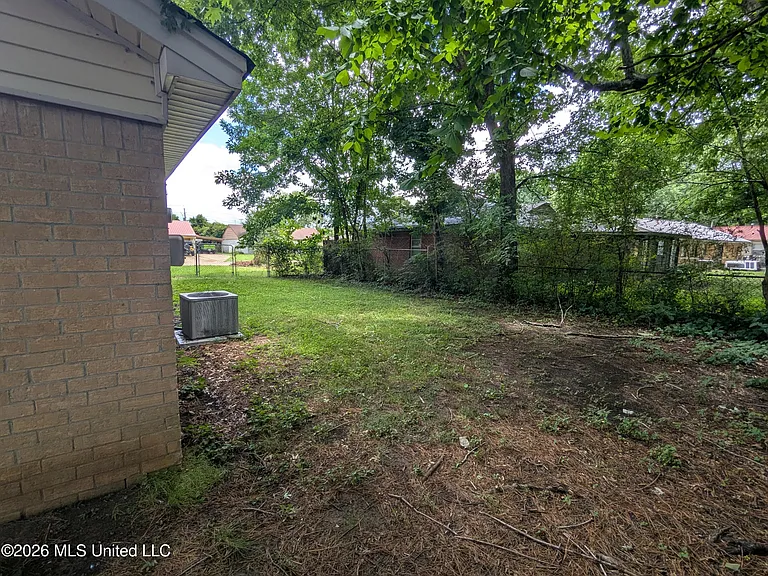 2905 Brook Cv — Photo 12