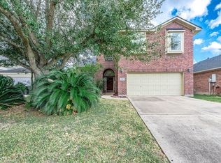 1017 Hamilton St, Alvin, TX 77511