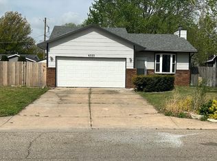 6323 N Grove St, Wichita, KS 67219