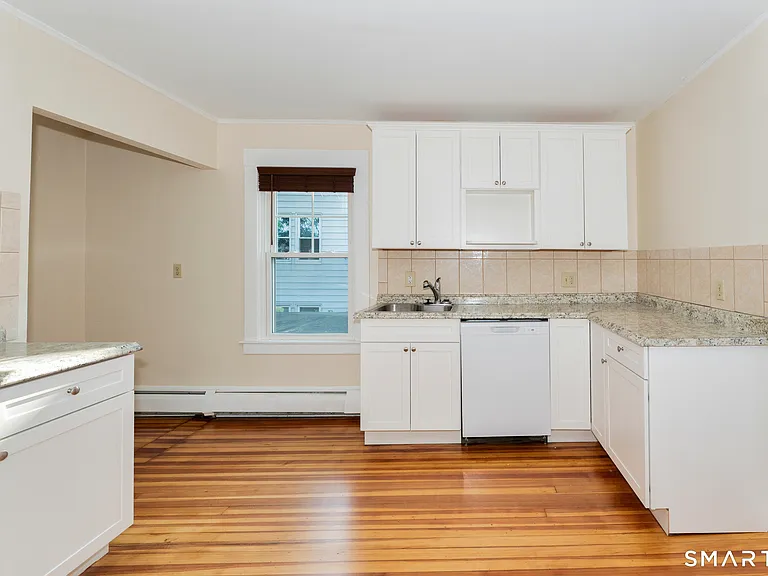 798 Farmington Ave #2 — Photo 6