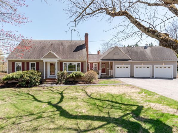 20 Flaggy Meadow Road, Gorham, ME 04038
