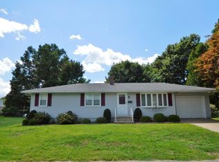111 Artisan St, Chicopee, MA 01013