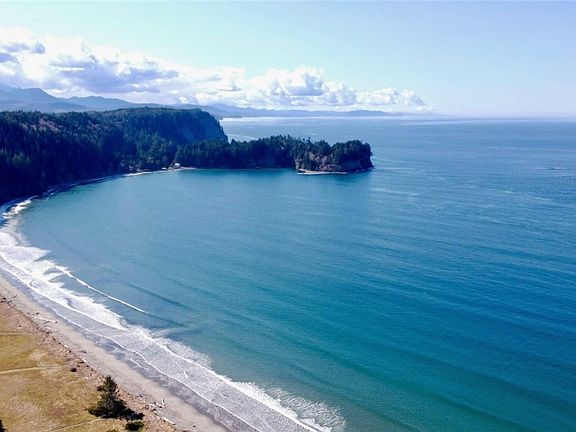 4th image of 9999 Crescent Beach Rd