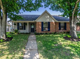 2009 Memphis St, Ennis, TX 75119