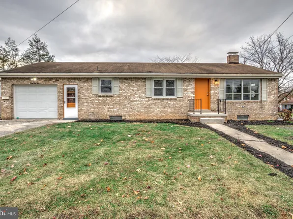 344 Penn St, Hanover, PA 17331