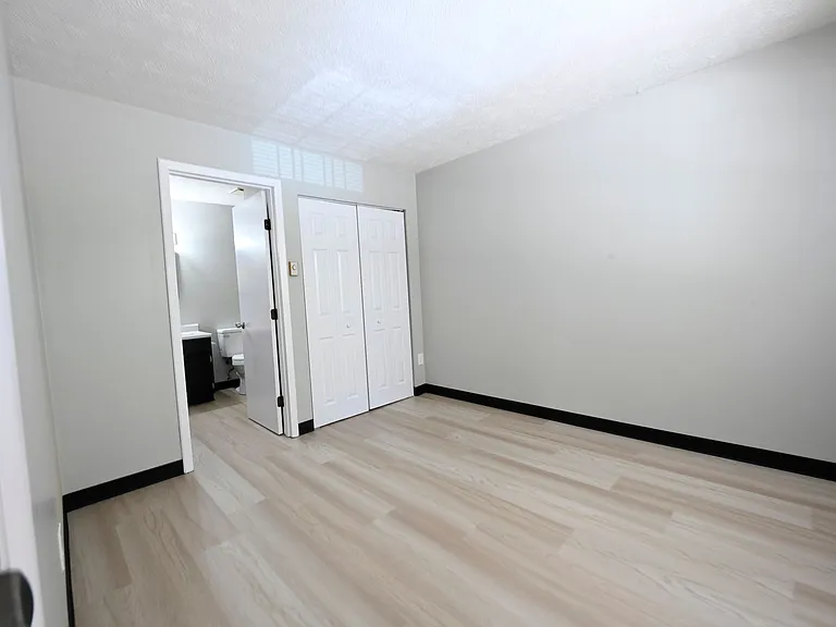 26 Sunnyslope Dr #26M — Photo 11