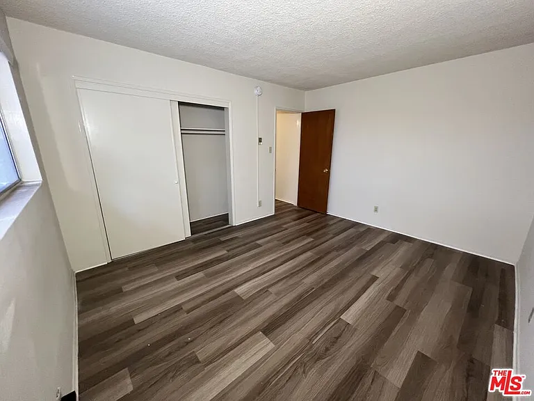 1261 Granville Ave #4 — Photo 24