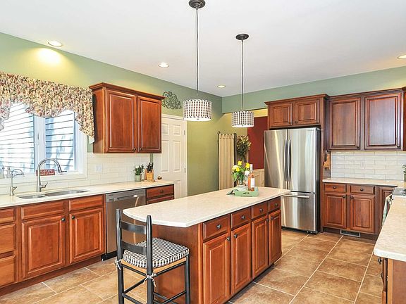 5th image of 119 Bowe Ln