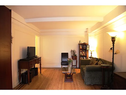 Sold by Aclawrence | media 13