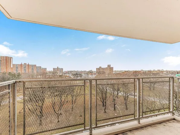 920 Metcalf Avenue #7G, Bronx, NY 10473