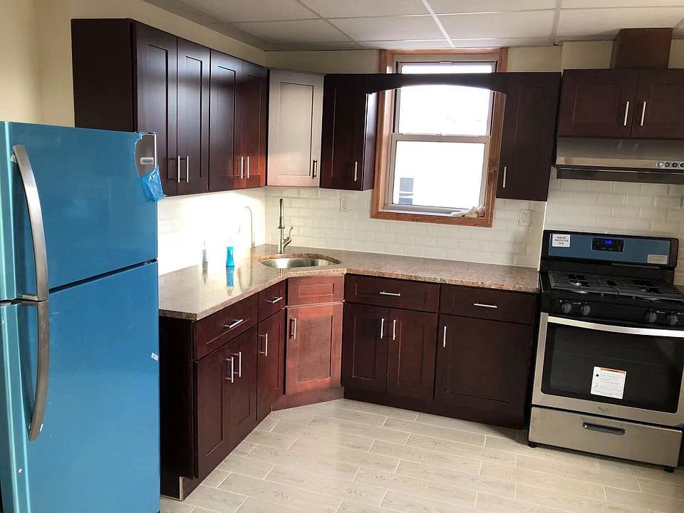 1st image of 6005 54th St Floor 3
