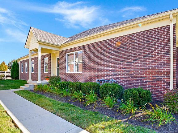 3rd image of 5712 Burke Cir #301