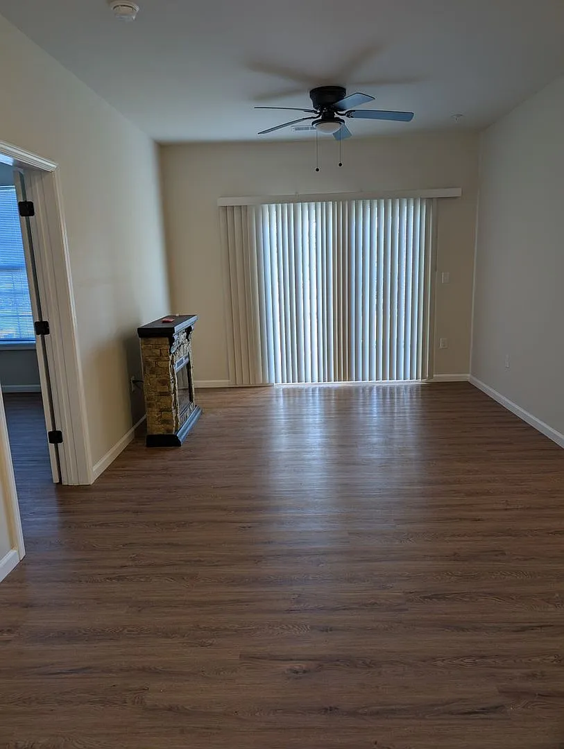 Charming 2BR Condo in Dardenne Prairie — Photo 4