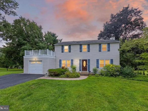 330 Huffman Dr, Exton, PA 19341