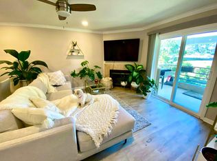 7405 Charmant Dr #2304, San Diego, CA 92122