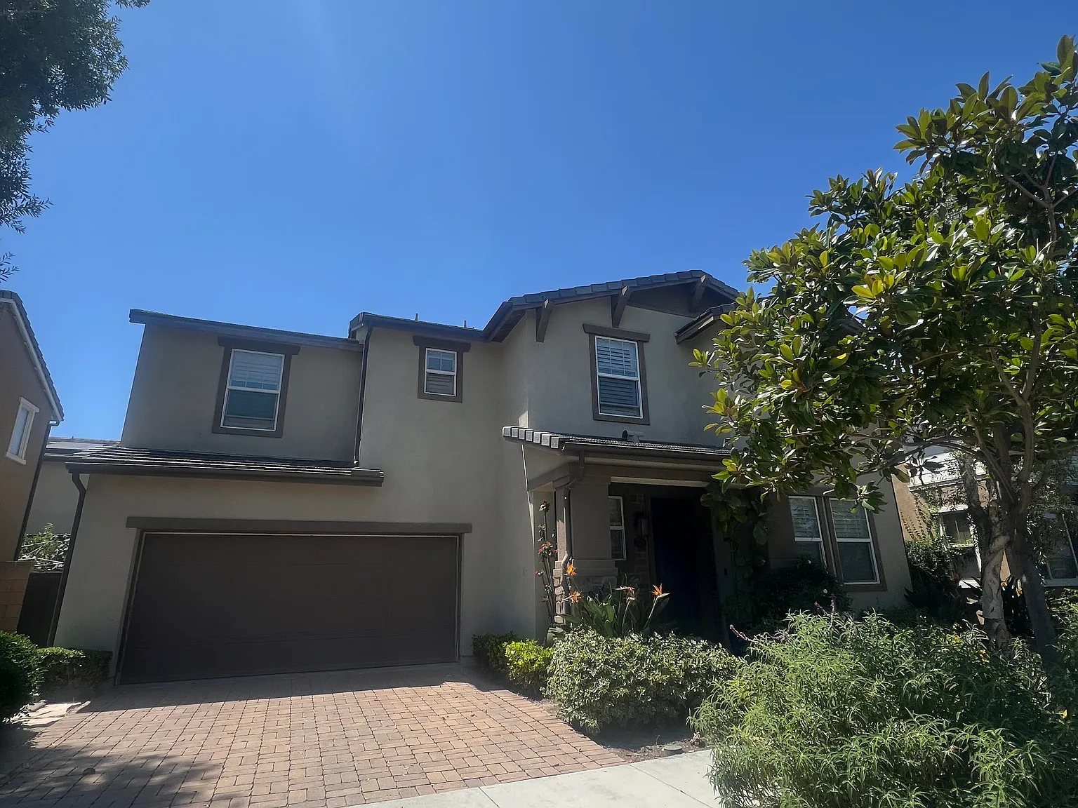 3 bed, 1985 sqft, $1,050 — Photo 1