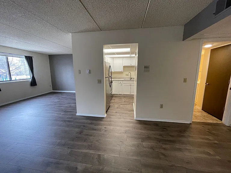 Wingra West Apartments — Photo 32