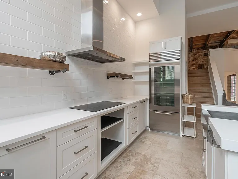 313 Fulton St — Photo 4