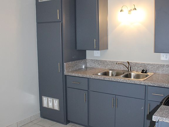 2nd image of 1802 Cherry St #2