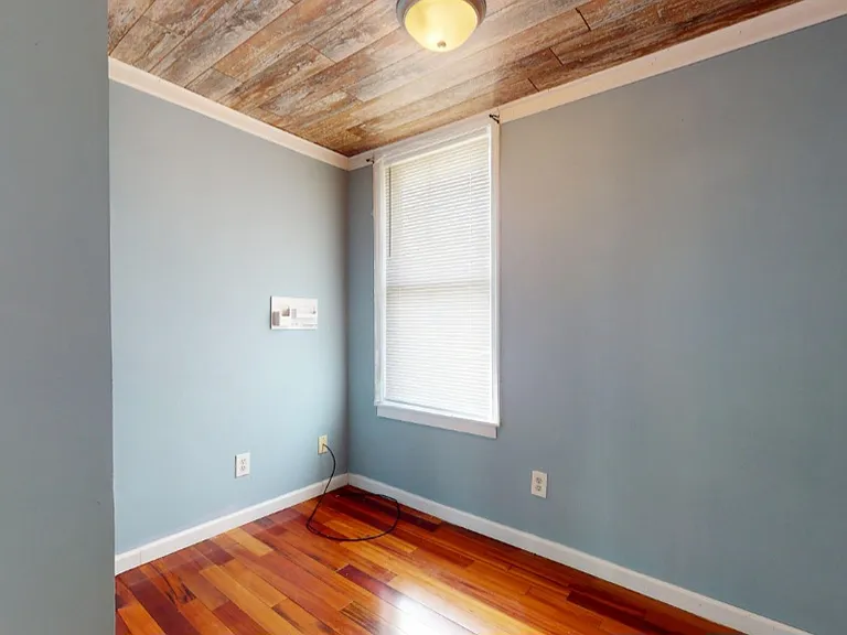 654 Cincinnati Ave — Photo 4