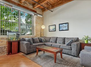 1740 N Maplewood Ave APT 104, Chicago, IL 60647