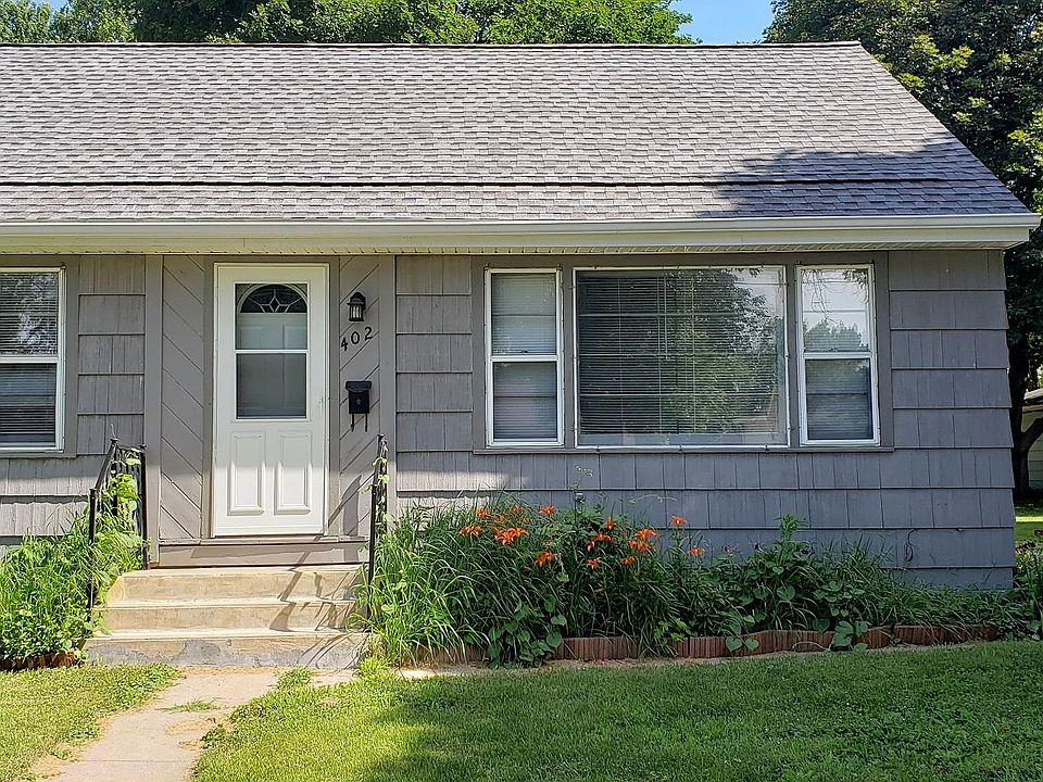 1st image of 402 21st St SE