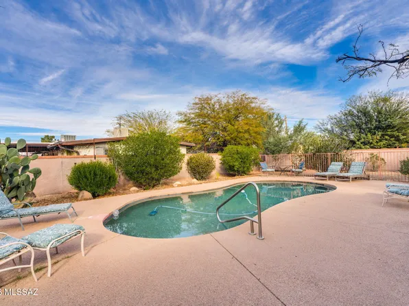 1951 E Greenlee Rd, Tucson, AZ 85719