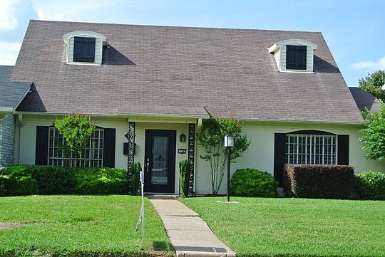 2nd image of 120 Deville Pl