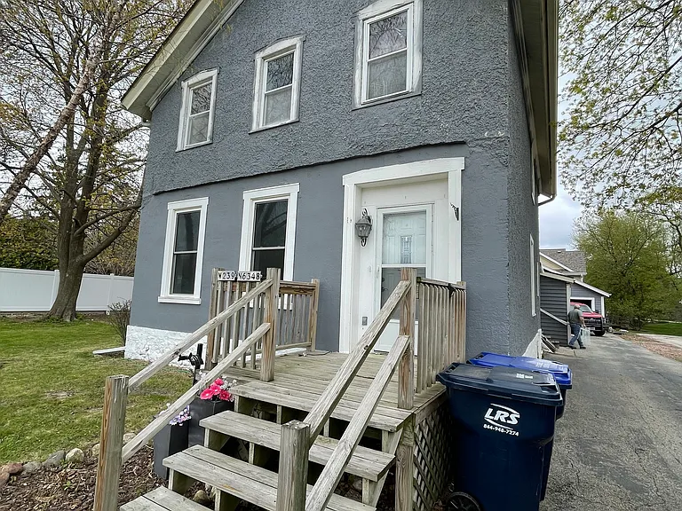 W239N6348 Maple Ave — Photo 1