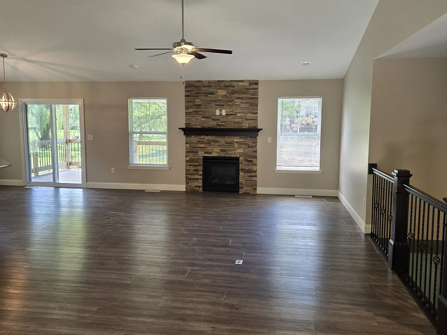 4 bed, 1800 sqft, $3,000 — Photo 2