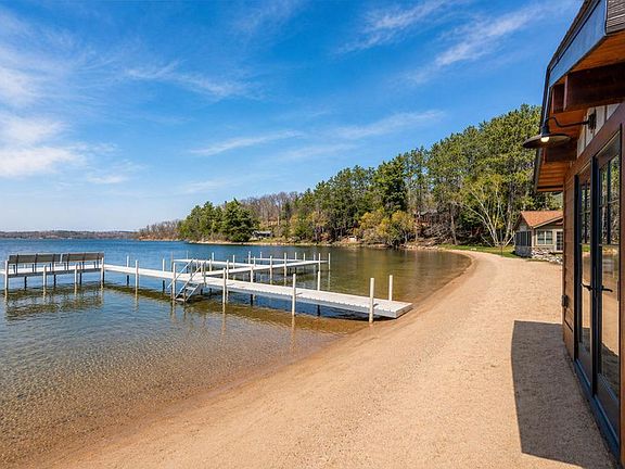 4th image of 1344 Pike Bay Rd