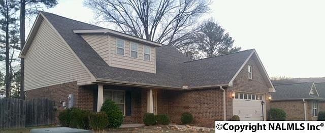 1st image of 2505 Oak Place Dr SE