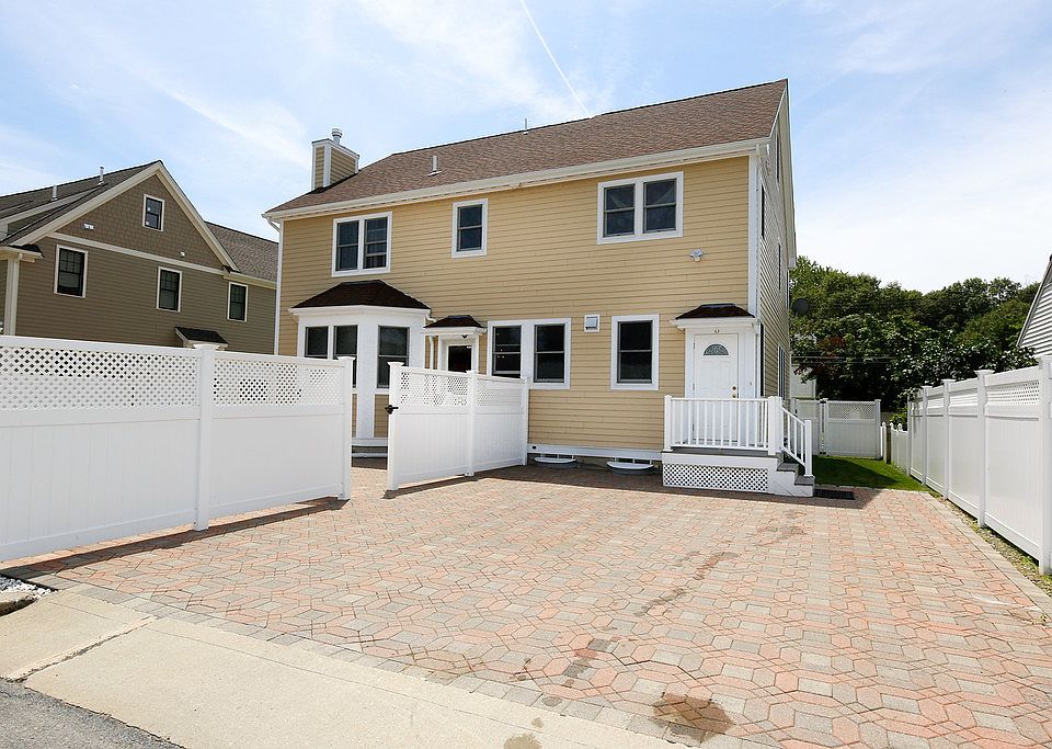 2nd image of 2411 Jannebo Rd