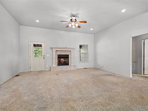 4th image of 1 Winchester Ln