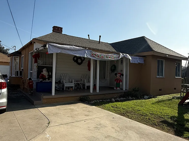 5620 McCulloch Ave — Photo 2