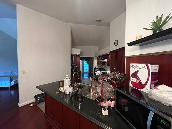 5th image of 3328 Bottlebrush Ct