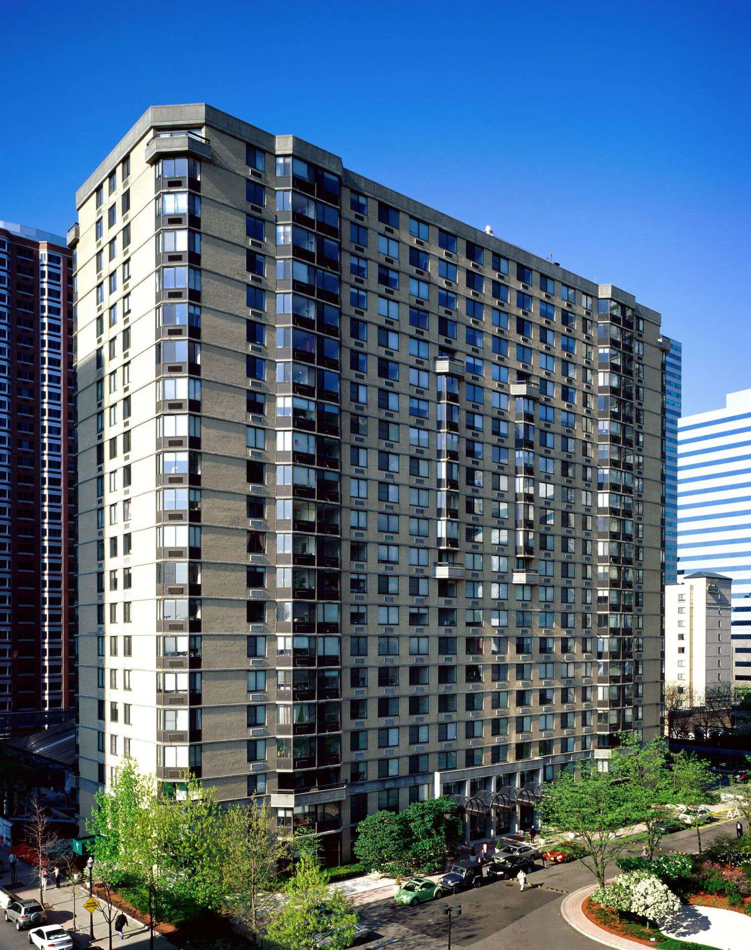 35 River Drive South 1707 in Newport, New Jersey StreetEasy