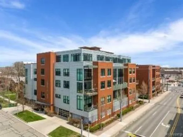 100 N Center St Unit 402, Royal Oak, MI 48067