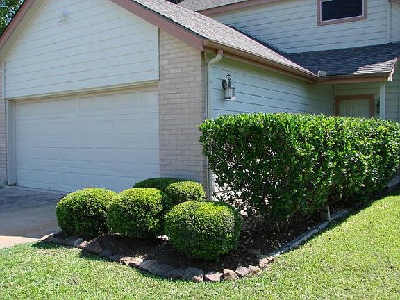 2nd image of 6818 Prairie Village Dr
