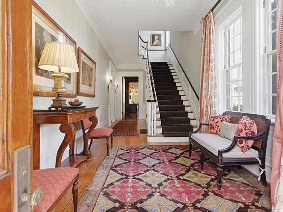 3rd image of 7 Legare St