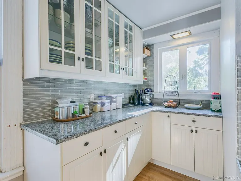 28 Edwards St #1 — Photo 12