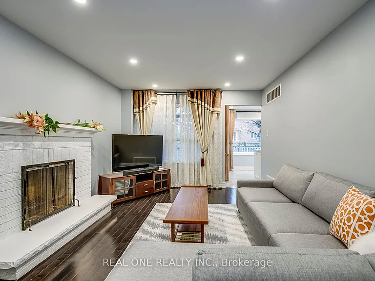 2020 Gander St — Photo 8