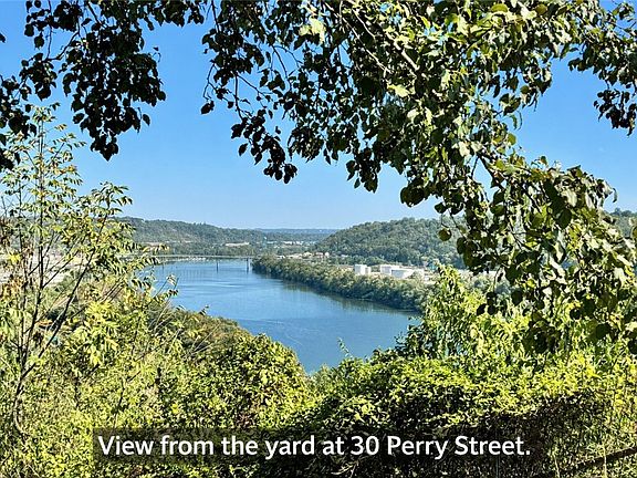 2nd image of 30 Perry St