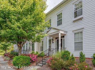 320 Park Square Pl, Matthews, NC 28105